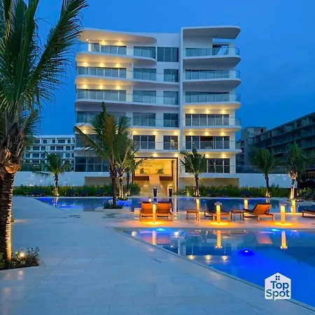 Oceanfront Topspot In Cartagenas * Cartagena